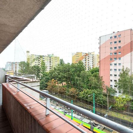 Super-Apartamenty Targi Poznanskie المظهر الخارجي الصورة