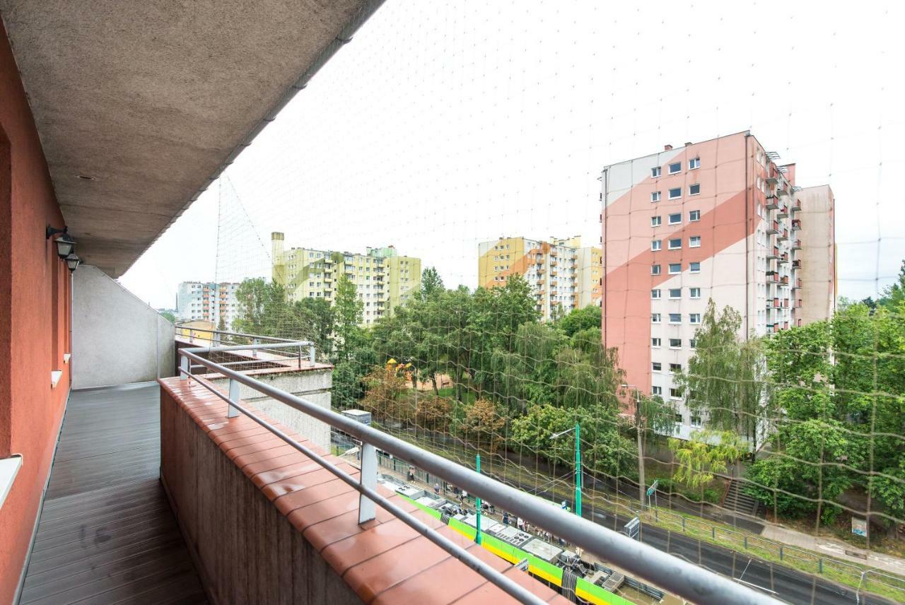 Super-Apartamenty Targi Poznanskie المظهر الخارجي الصورة