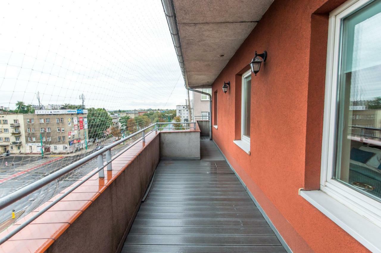 Super-Apartamenty Targi Poznanskie المظهر الخارجي الصورة