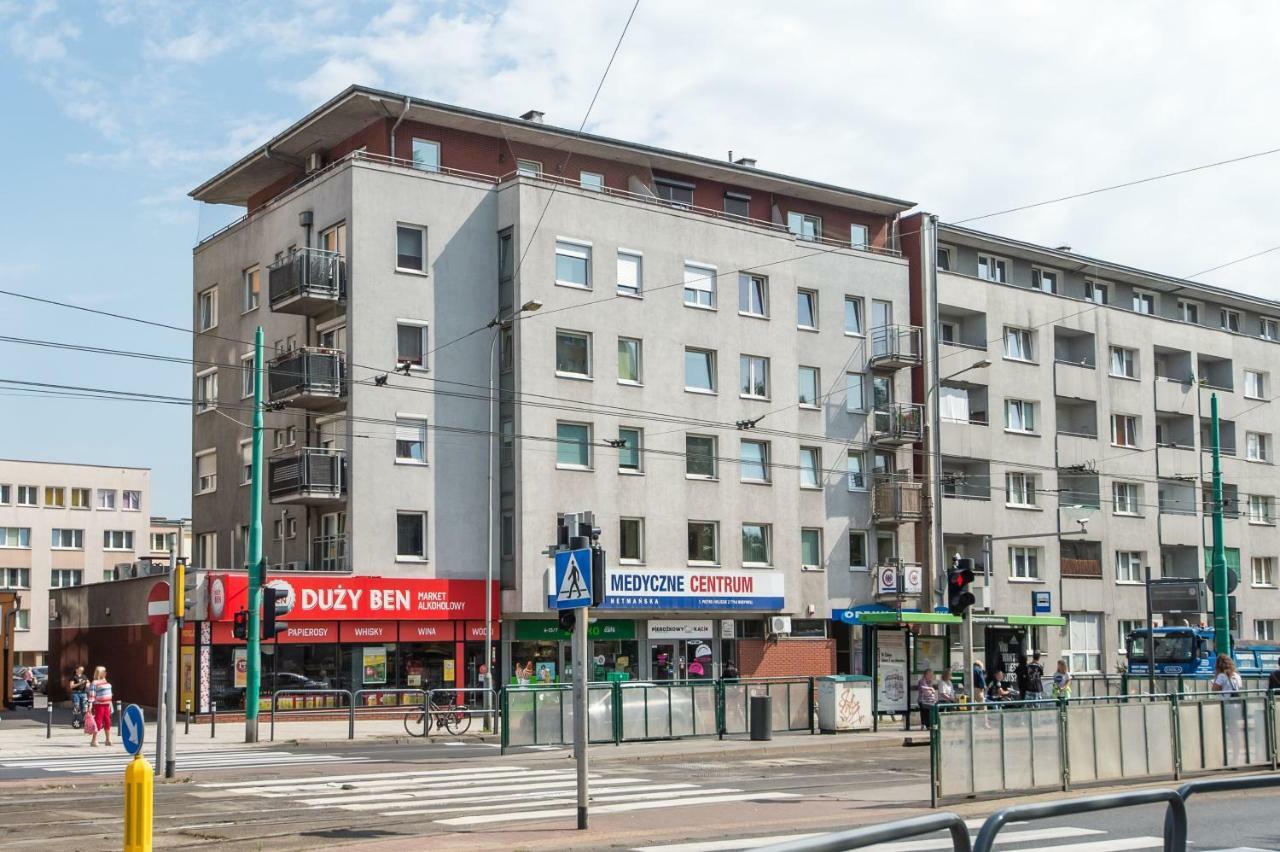 Super-Apartamenty Targi Poznanskie المظهر الخارجي الصورة