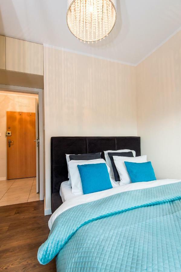 Super-Apartamenty Targi Poznanskie المظهر الخارجي الصورة